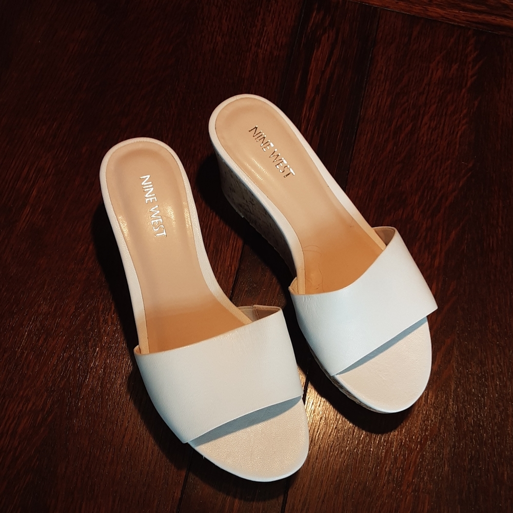 White leather and cork wedge slides
